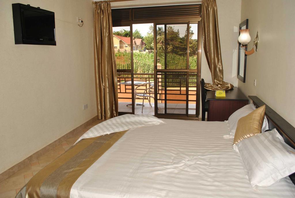 Tristar Hotel Kampala Exteriör bild